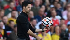 Арсенал не прогресира? Артета не е бесен на Тиери Анри