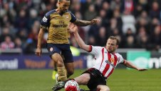 Уолкът отряза шампиона Лестър