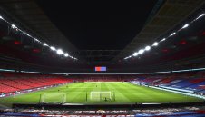 Великобритания иска Евро 2020 