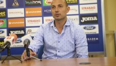 Пелето: Левски оцеля и печелеше титли с много по-малко пари