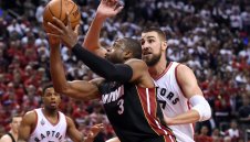 Маями преодоля тройка от центъра, за да надвие Торонто + ВИДЕО