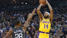 Скандали в Лейкърс след загуба от Уориърс