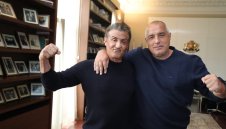 Ще има и стадиони, но школите стават приоритет на държавата