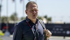 Войната продължава! И бащата на Макс атакува Хорнър