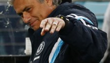 Специалния: Искам защитник, халф и нападател