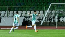 Драма с дузпи: Берое пречупи Фратрия и си уреди среща с Локо Пд за Купата