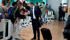 Валверде си стяга багажа заради тайна клауза?