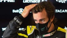 Ужас! Кола блъсна Фернандо Алонсо в Швейцария