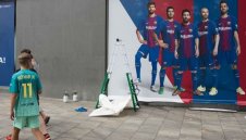 Барса започна заличаването на Неймар + СНИМКИ