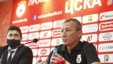 Играчи на ЦСКА улесняват Стамен Белчев