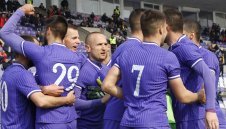 Етър съсипа Миньор и е на точка от върха