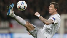 Манджукич се разбра със "старата госпожа"