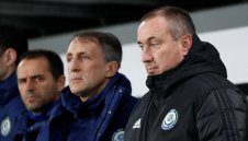 Медиите в Казахстан се скъсаха да хвалят Мъри