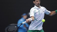 Джокович и Раонич са първите четвъртфиналисти в Мелбърн