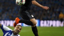 Кан и Йоги защитават Гьотце