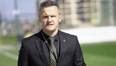 Треньорът на Ботев изригна: Срам! Никъде в Европа няма такова нещо