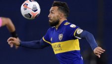 Легендарен нападател на Бока, Юнайтед, Сити и Юве стана треньор в Аржентина