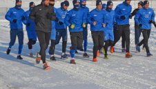 Дунав се раздели с двама футболисти