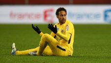 Шеф на Барса обвини Неймар в подлост 