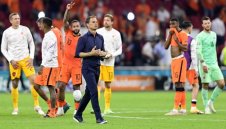 ОФИЦИАЛНО: Нидерландия уволни Франк де Бур