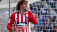 Студен душ: Меси и Пике накараха Гризман да трепери