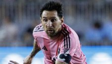 Какъв Роналдо? Меси скучи още един рекорд