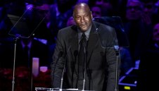 Майкъл Джордан обедня с 600 милиона долара