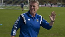 Мойс твърдо остава в Сосиедад