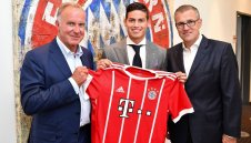 Хамес е подновил договора си с Реал Мадрид