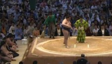 Аоияма с нова победа в Токио