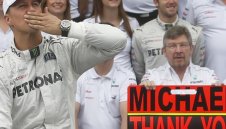 Мениджър оплю жената на Шумахер