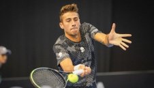 Национал на България яде бой в Турция