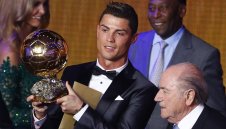 Официално: Меси и Нойер ще клатят трона на Кристиано