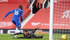 Ман Юнайтед иска да намали разходите, готов е да продаде Де Хеа