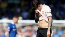 Барса с изненадващ интерес към бранител на Юнайтед