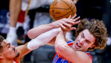 Австралиец влезе в историята на НБА, гард на Бостън избухна с 50