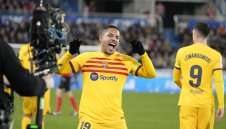 Барса обжалва червения картон на Витор Роке