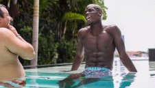 Шишкото Мино пробутва Погба на Барса