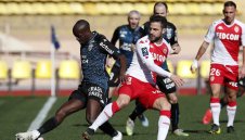 Ужас във Франция: Обезобразиха футболист с киселина 