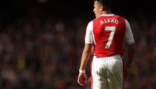 Алексис е идеалният наследник на Бест, Кантона и Роналдо в Юнайтед 