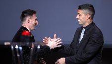 Суарез си уреди трансфера при Меси