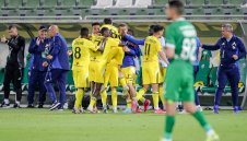 Левски иска дуо звезди на сензацията от Първа лига