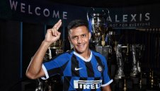 В Юнайтед били настръхнали срещу Алексис Санчес: Съвсем не е като Меси