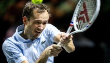 Даниил Медведев изгони треньора Симон