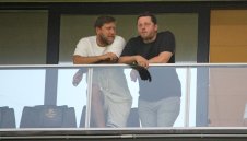 За 10 години! Босът на Ботев няма право да стъпва в България 