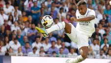 Реал удари Бетис и се настани сам на върха