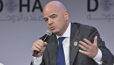 Насрочиха изборите за президент на ФИФА