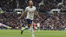 Тотнъм удвоява заплатата на Хари Кейн, ако остане