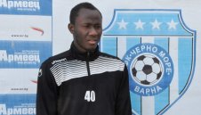 Гонзо ще тества защитник от Кот д`Ивоар