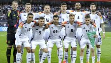 Капитанът на Германия хвали две "бижута"